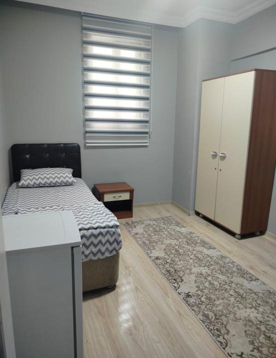 1 Kişilik Erkek Öğrenci Apartı